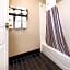 La Quinta Inn & Suites by Wyndham Sandusky