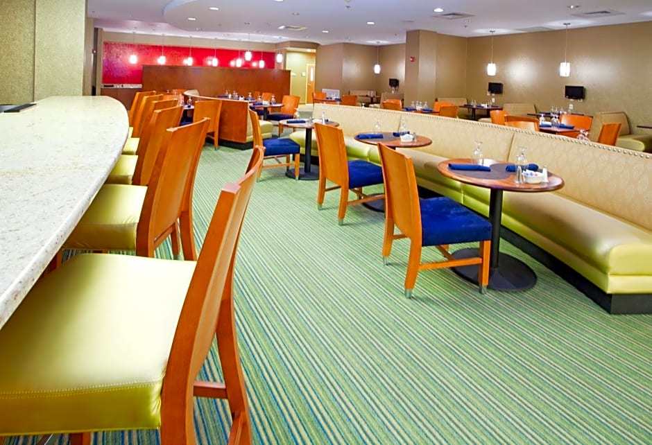 Holiday Inn Petersburg North- Fort Lee, an IHG Hotel