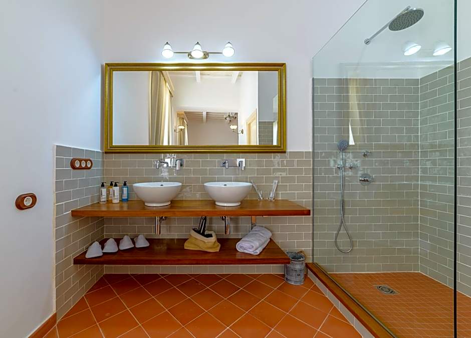 Seranova Luxury Hotel - Adults Only