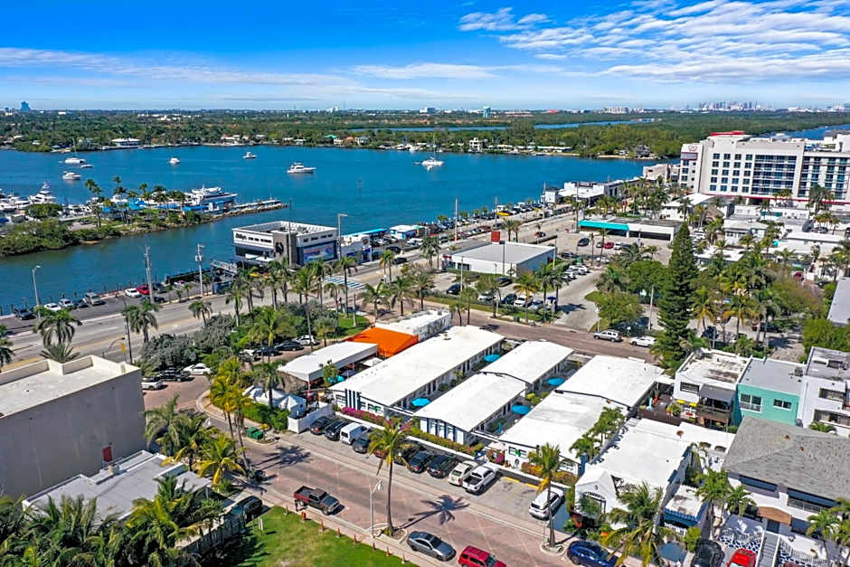 Hollywood Beach Suites and Hotel