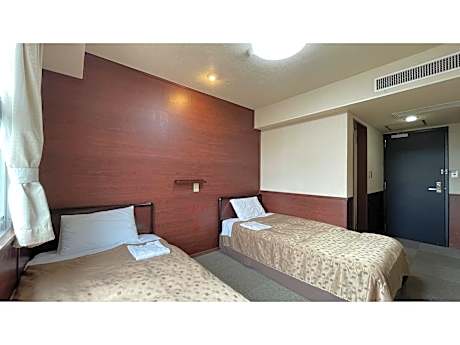 Twin Room Non-Smoking