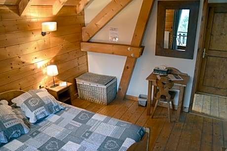 Double Room with Mountain View