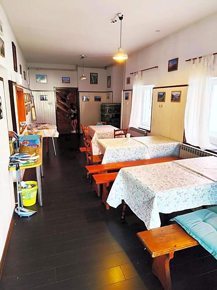 Planinarski dom ''Bijele stijene'' Mountain lodge