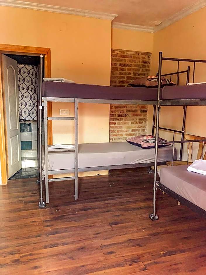 Hostel Anton