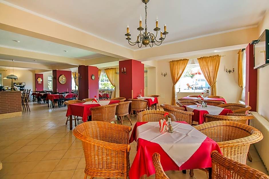 Villa Antares I & II