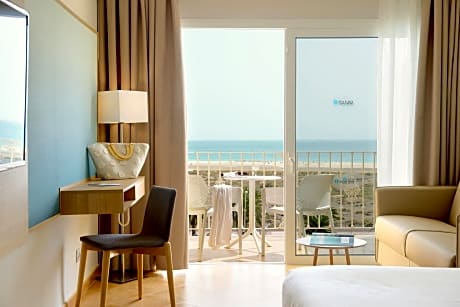 Double Room with Balcony and Sea View