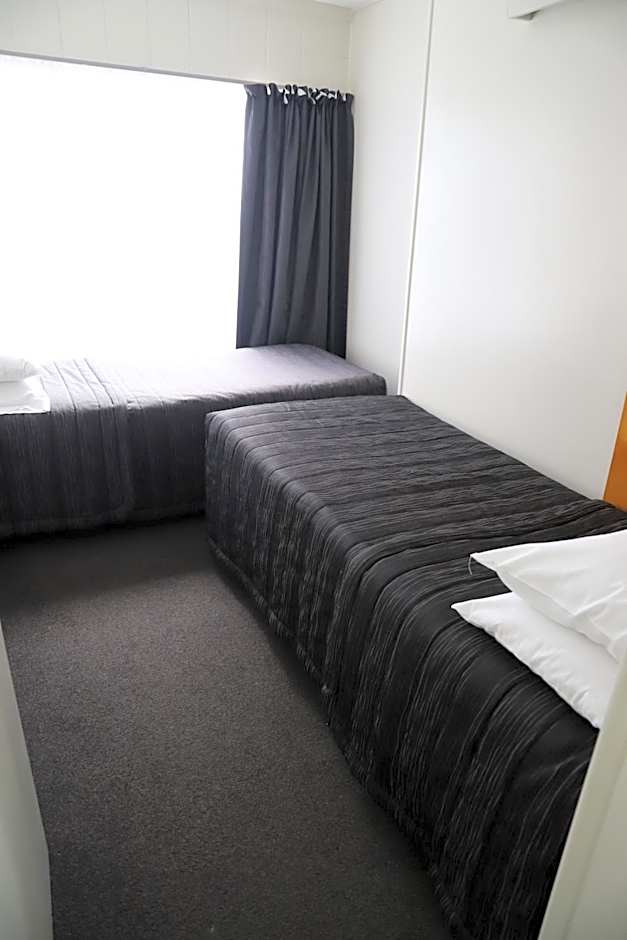 Sierra Beachfront Motel