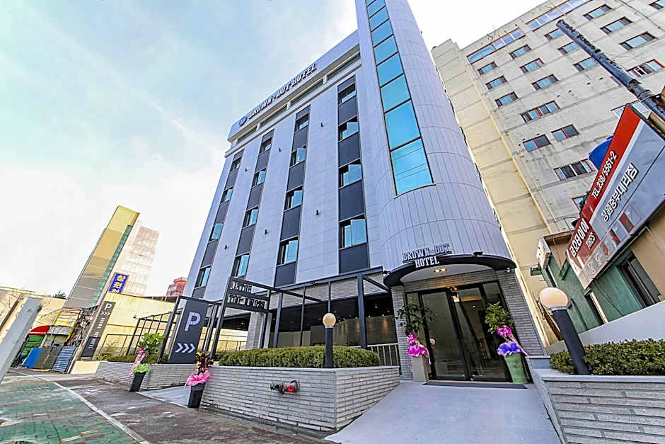 Changwon Brown dot Hotel Palyong