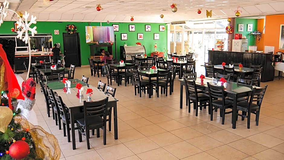Hotel Plaza Mazari