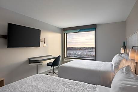 Queen Room with Two Queen Beds - Hearing Accessible/Non-Smoking