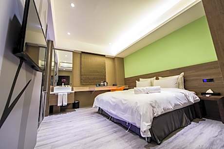 Deluxe Double Room with Bath