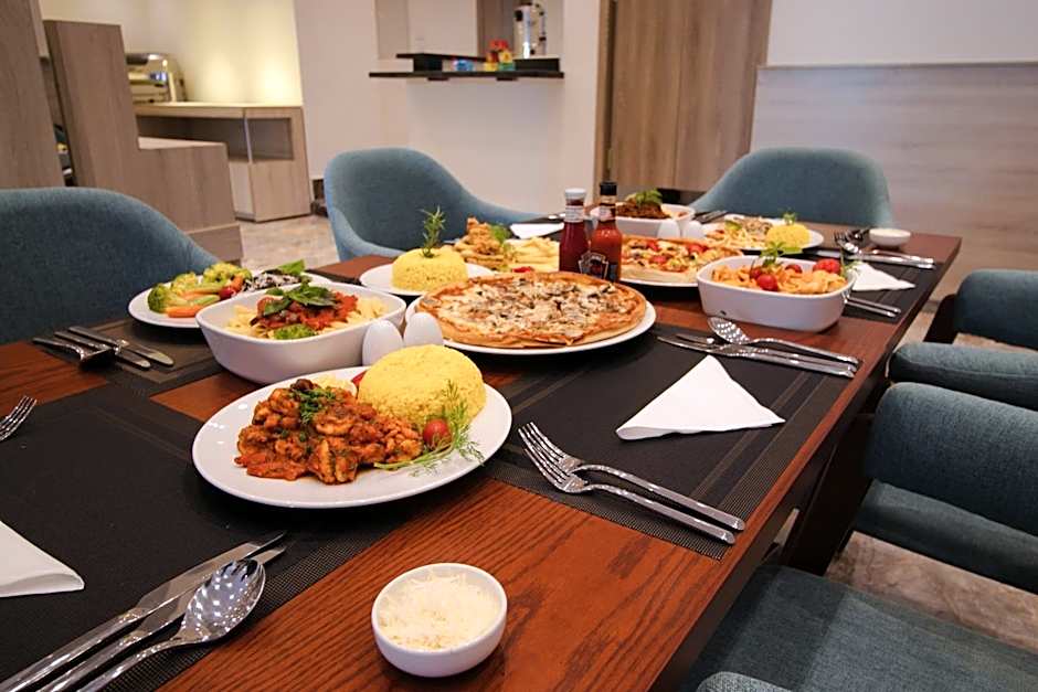 Saray Pyramids & Museum View Hotel