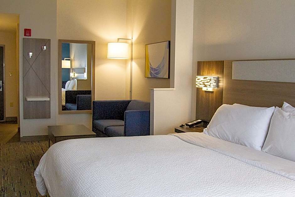 Holiday Inn Express Hotel & Suites Cullman By IHG