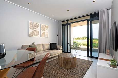 Luxury Bellagio 004 Two Bed with Inverter