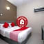 Super OYO 43935 Mancalin Hotel
