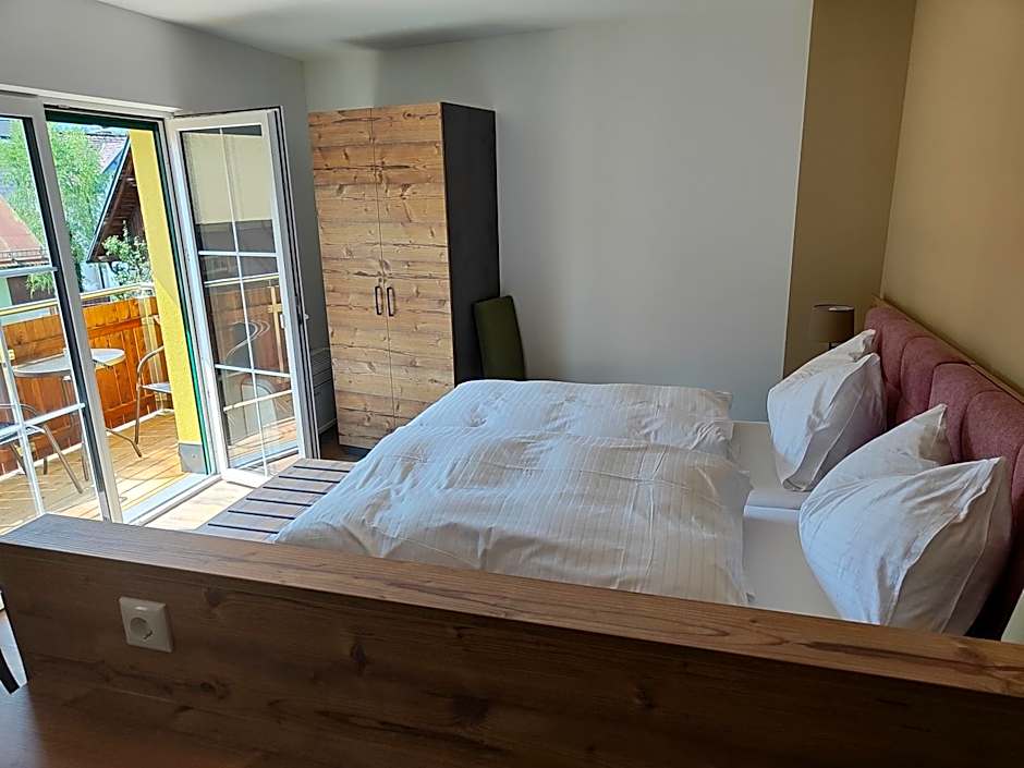 Photo 1 of 10 of Studio, Balcony