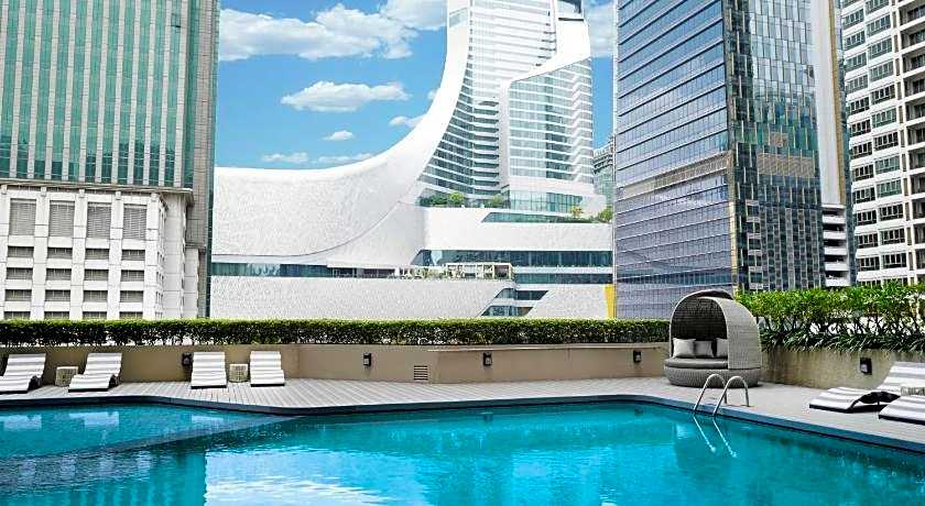 Bliston Suwan Parkview Hotel