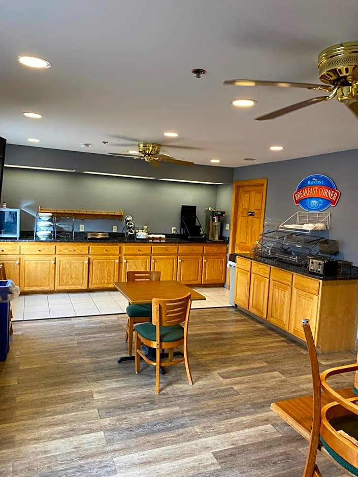 Baymont by Wyndham Logan