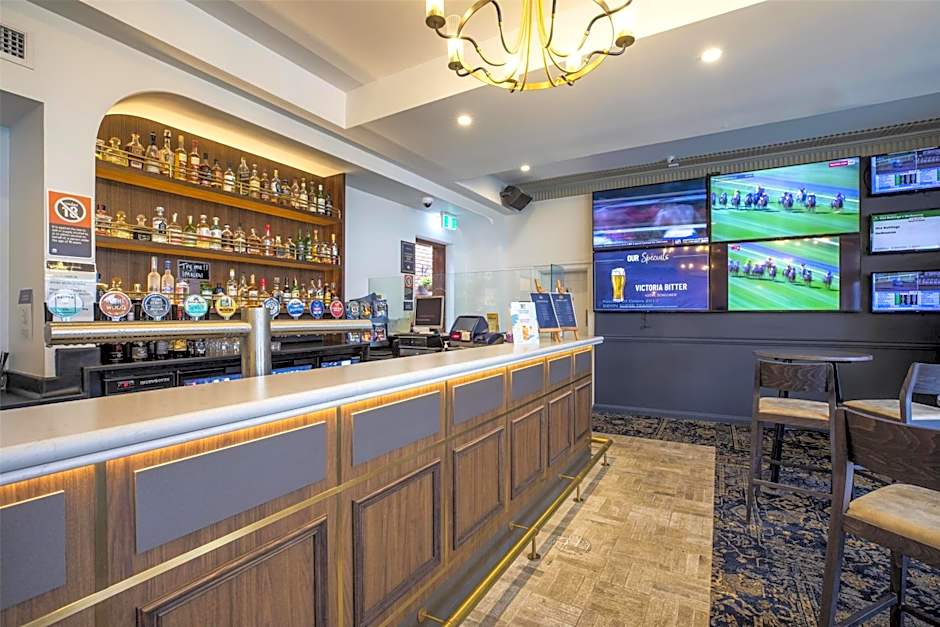 Nightcap at Pymble Hotel