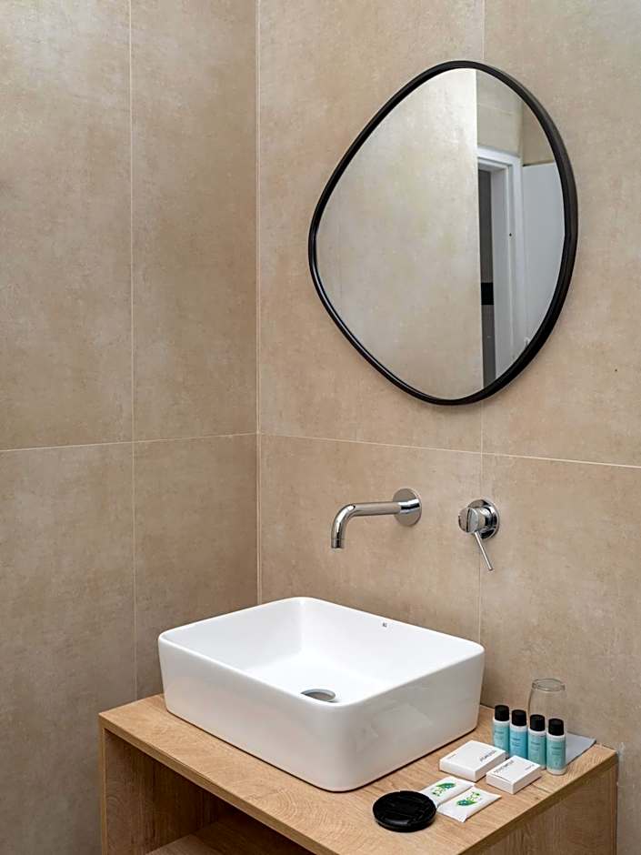 Golden Bee Lifestyle