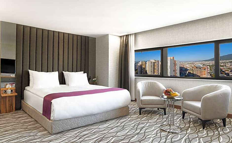 Lilium Hotel & Suites