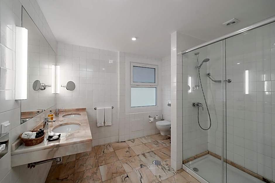 Albatroz Beach & Yacht Club