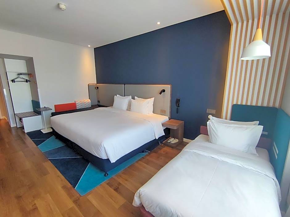 Holiday Inn Express Yinchuan Downtown, an IHG hotel