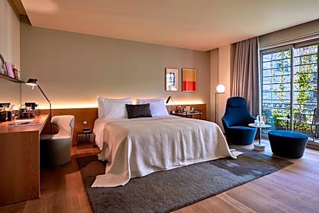 Large Double or Twin Room