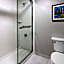 La Quinta Inn & Suites by Wyndham Memphis I-240