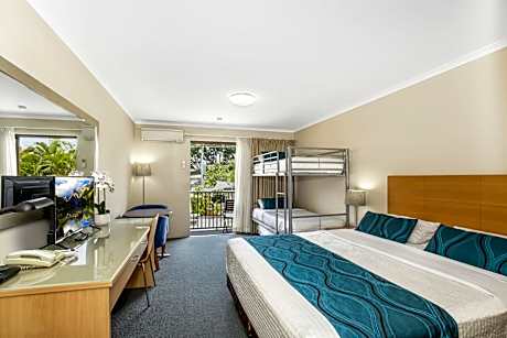 Standard Room with 1 King and 3 Single Beds