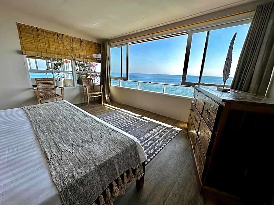 Beach front villa , All Mare 2