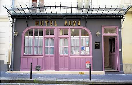 Hotel Anya