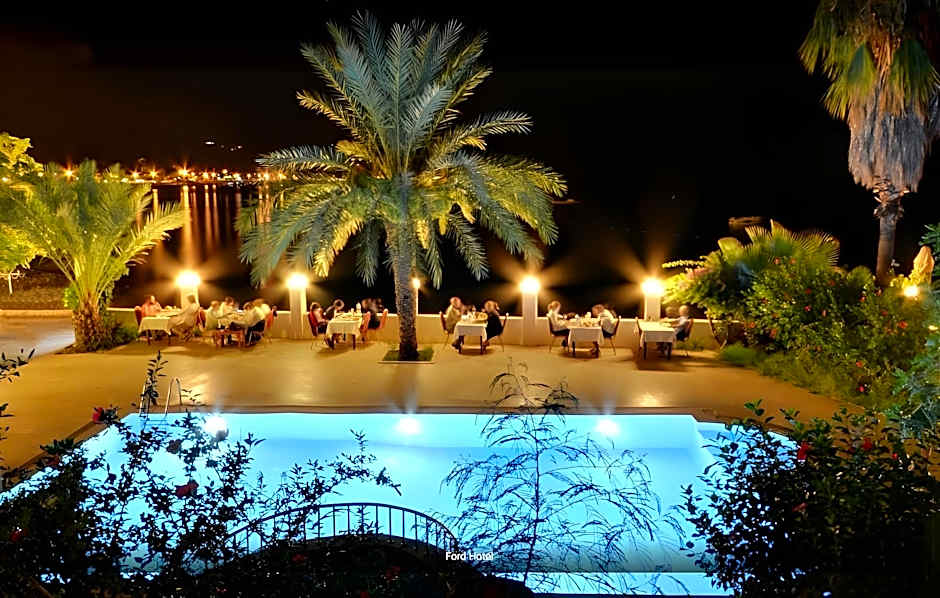 Ford Hotel