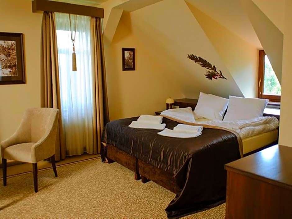 Czocha Palace&Czocha Camping - OR Czocha