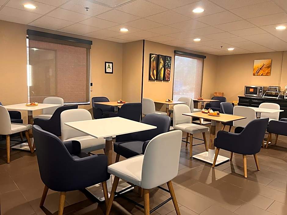 Comfort Suites Airport Louisville