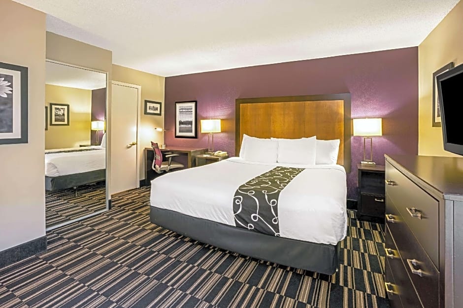 La Quinta Inn & Suites by Wyndham The Woodlands/Spring