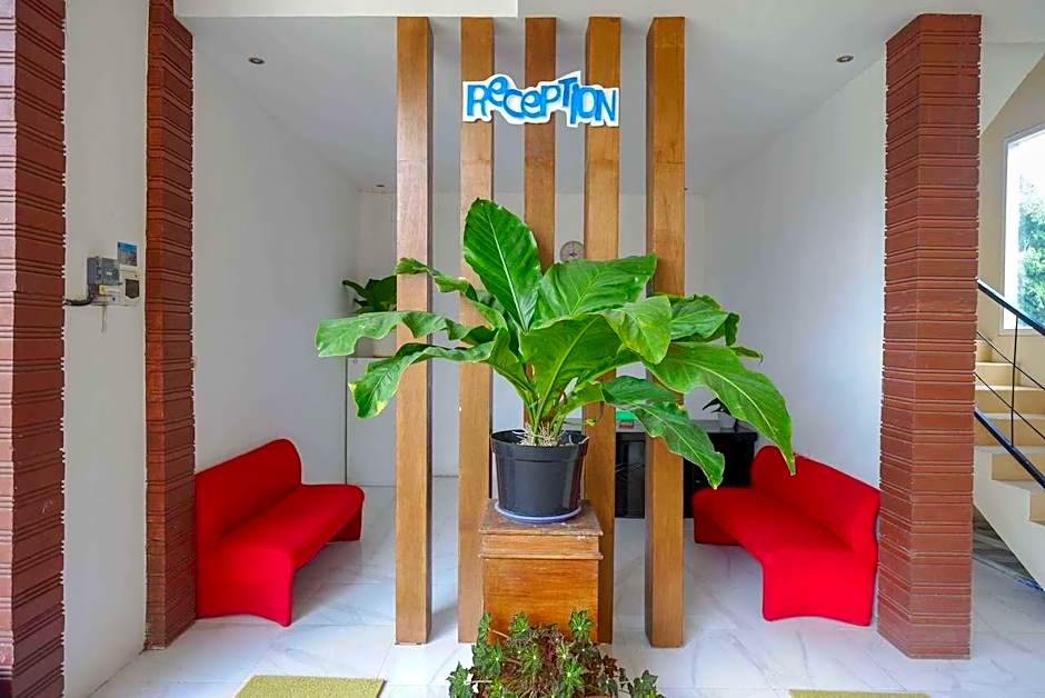 RedDoorz Syariah @ Raya Punten Batu