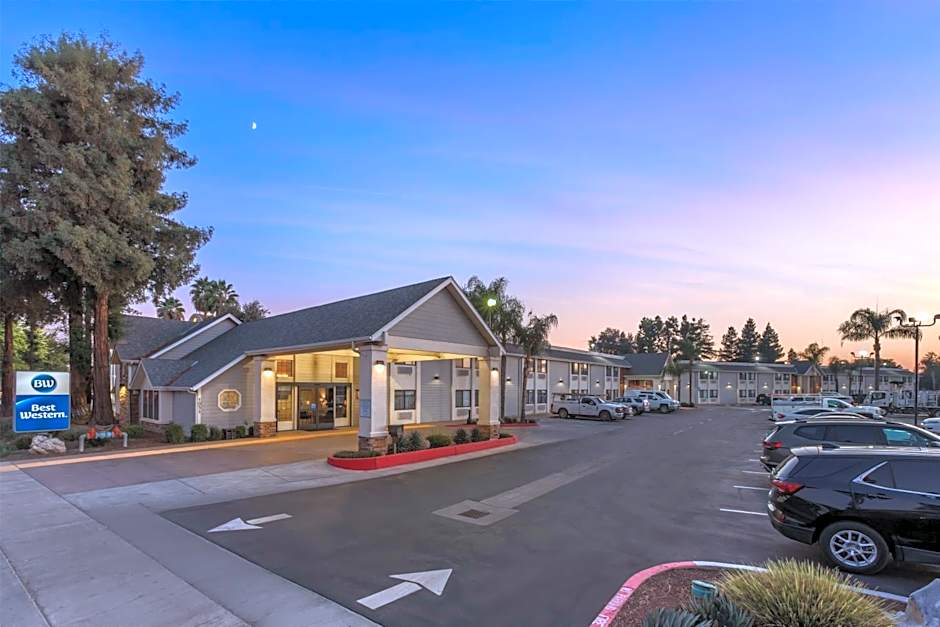 Best Western Town & Country Lodge