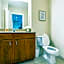 Amazing Condos Beautiful View 2 Blocks To French Quarter, Small Rooftop Pool, Gym, Seanger Theater, Super Dome, And Bourbon St