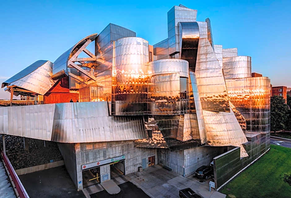 Crowne Plaza Suites MSP Airport - Mall of America By IHG