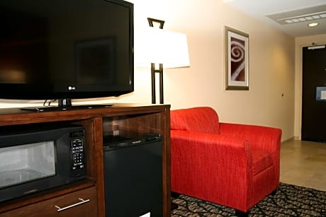 King Room - Hearing Access/Non-Smoking