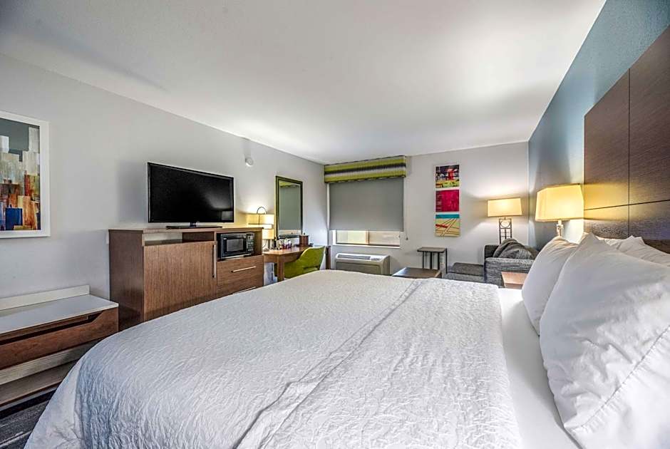 Hampton Inn By Hilton Oakland-Hayward