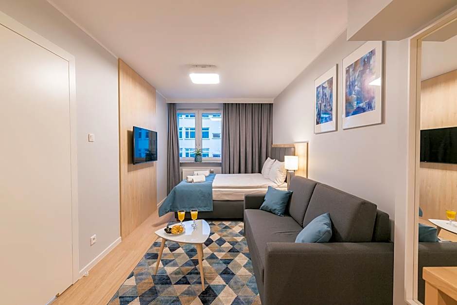 Q17 Apartments Rynek