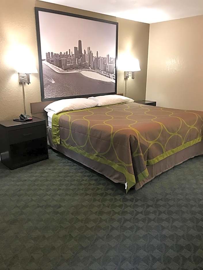 Super 8 by Wyndham Taylorville IL