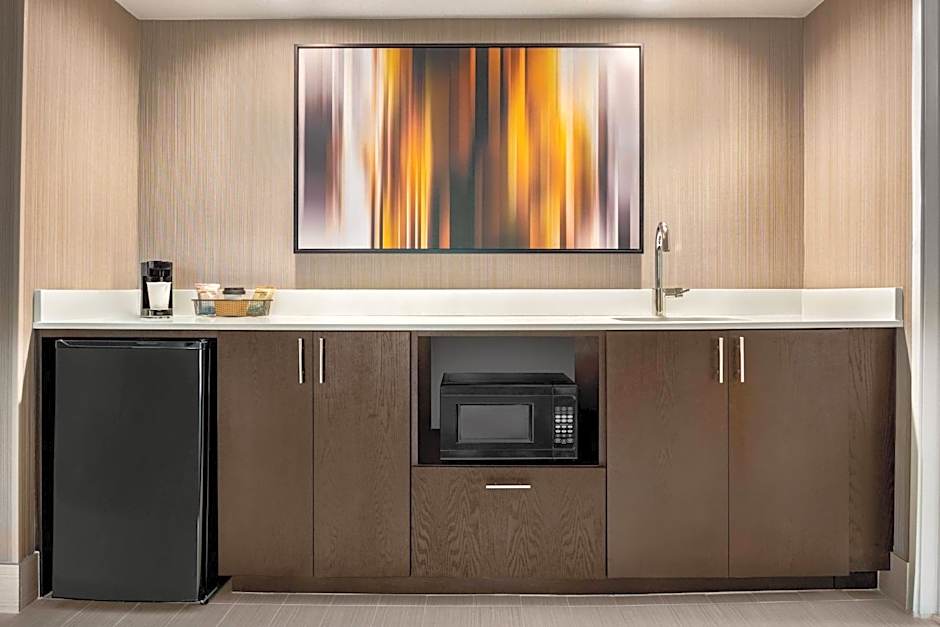 Courtyard by Marriott Dayton North