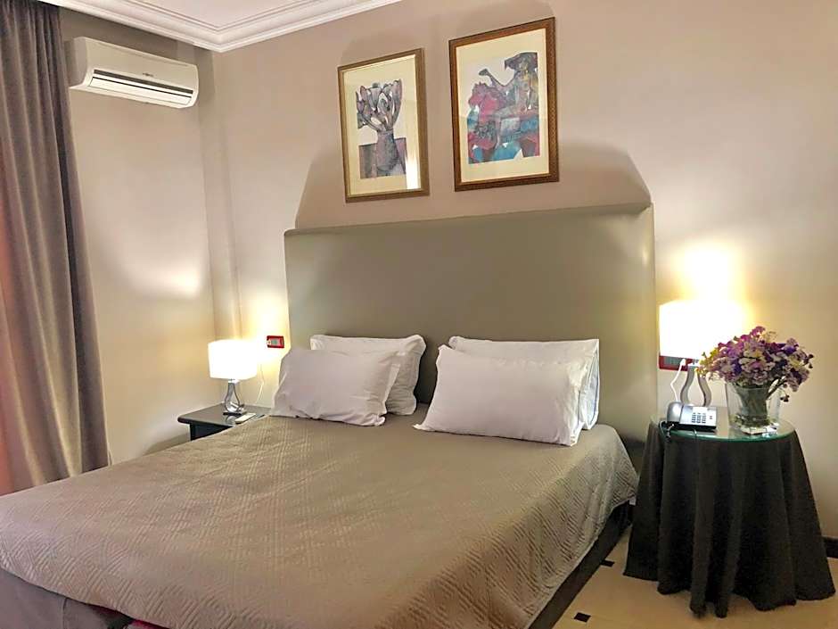 Domizia Palace Hotel