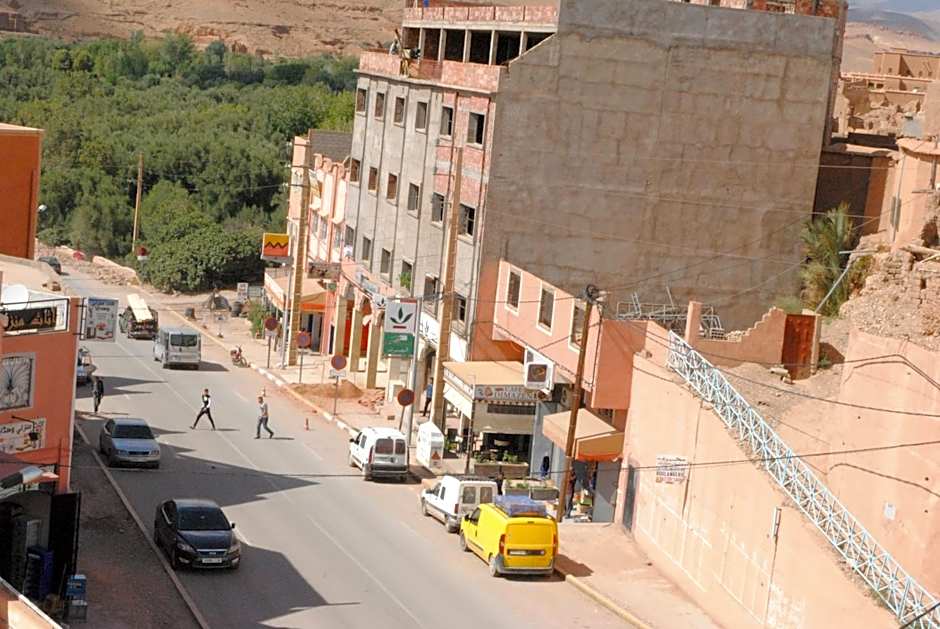 Auberge Restaurant Rooftop Tamazirt