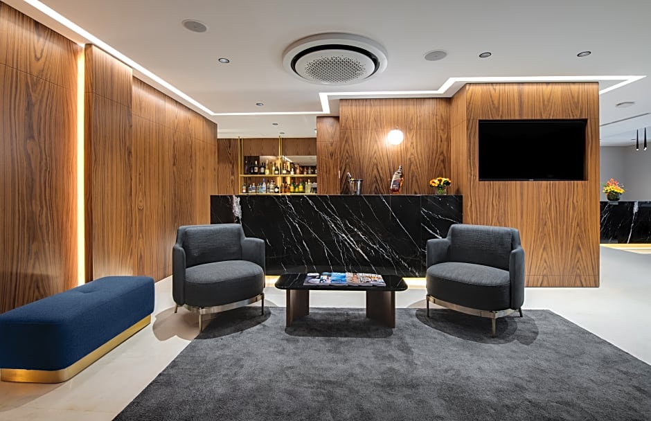 Gleam Collection Hotel