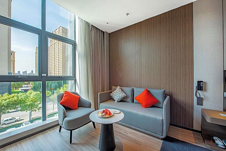 Holiday Inn Express Yinchuan Lanxi Valley Plaza By IHG