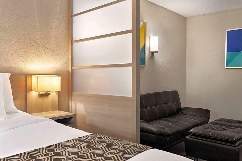 Microtel Inn & Suites By Wyndham Florence/Cincinnati Airport